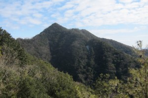 三ツ頭遠望