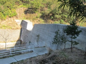 堰堤